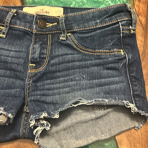 Hollister Size 1, Blue Denim Cutoff Shorts, W25 - Picture 4 of 6